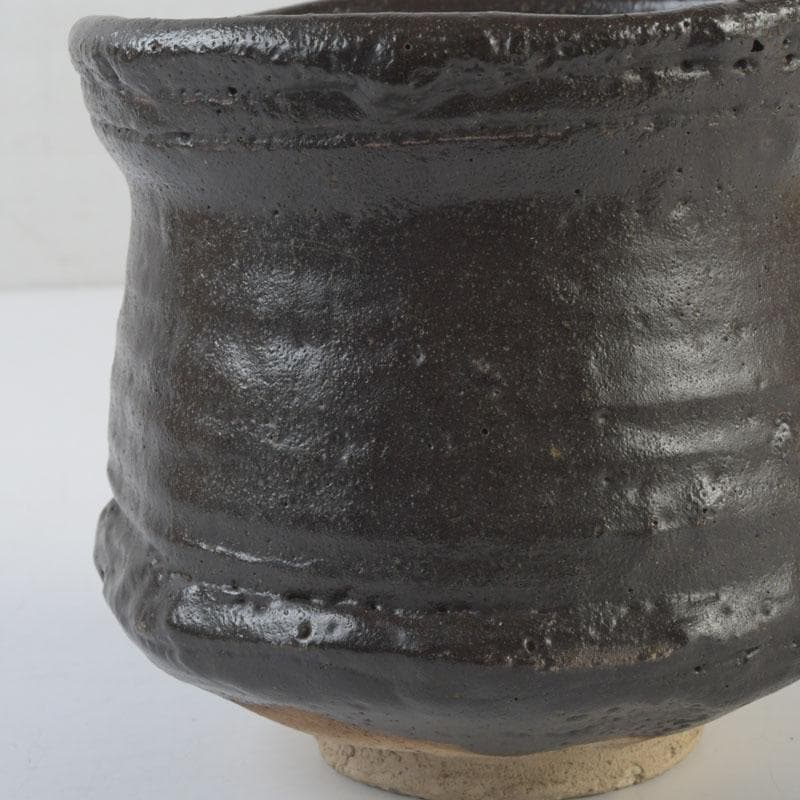 北大路魯山人作　瀬戸焼　瀬戸黒　茶碗　共箱　V　9878