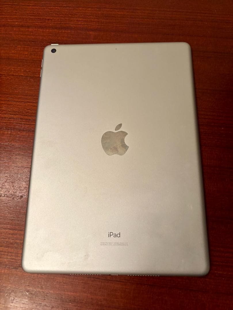 iPad 第7世代 32GB シルバー