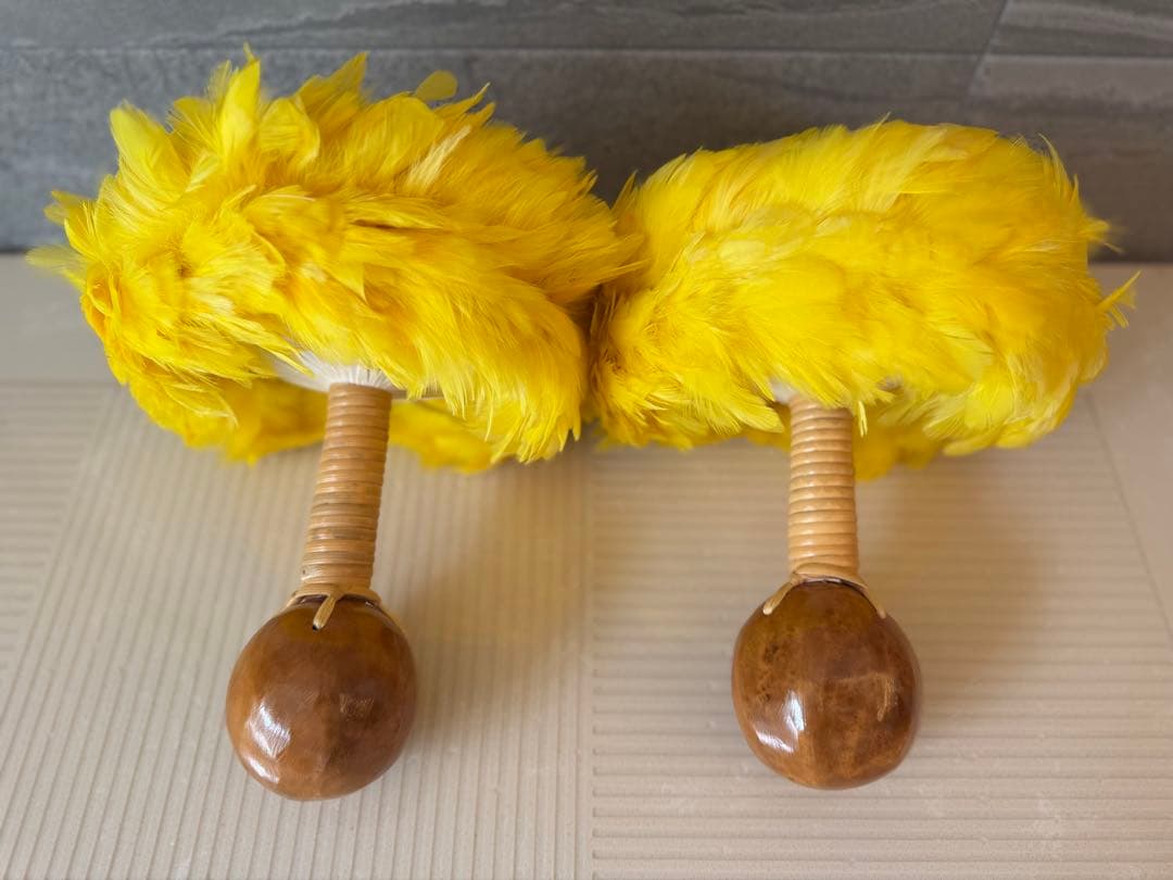 ウリウリ　フラダンス　ウリウリ黄色