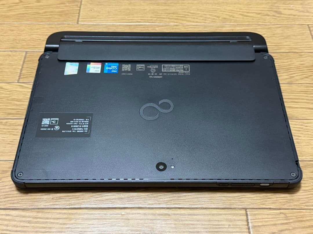 2 in 1 ARROWS Tab i5 1145G7 11世代