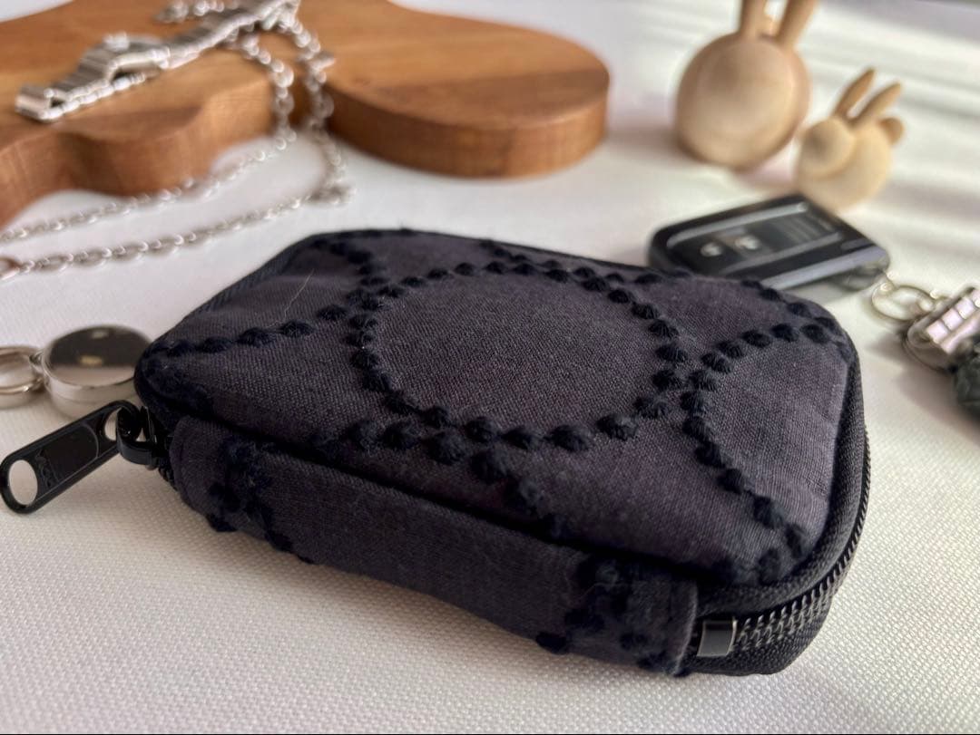 ★ぴよ吉【スマホショルダー／キーポーチ】タンバリン チャコール×ブラック