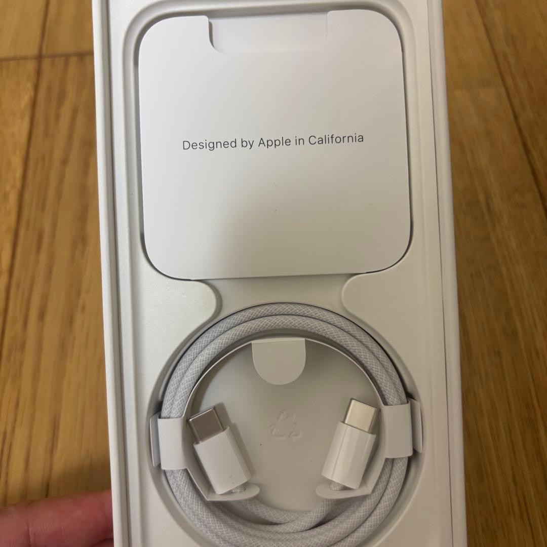 iPhone15 グリーン　125GB SIMフリー
