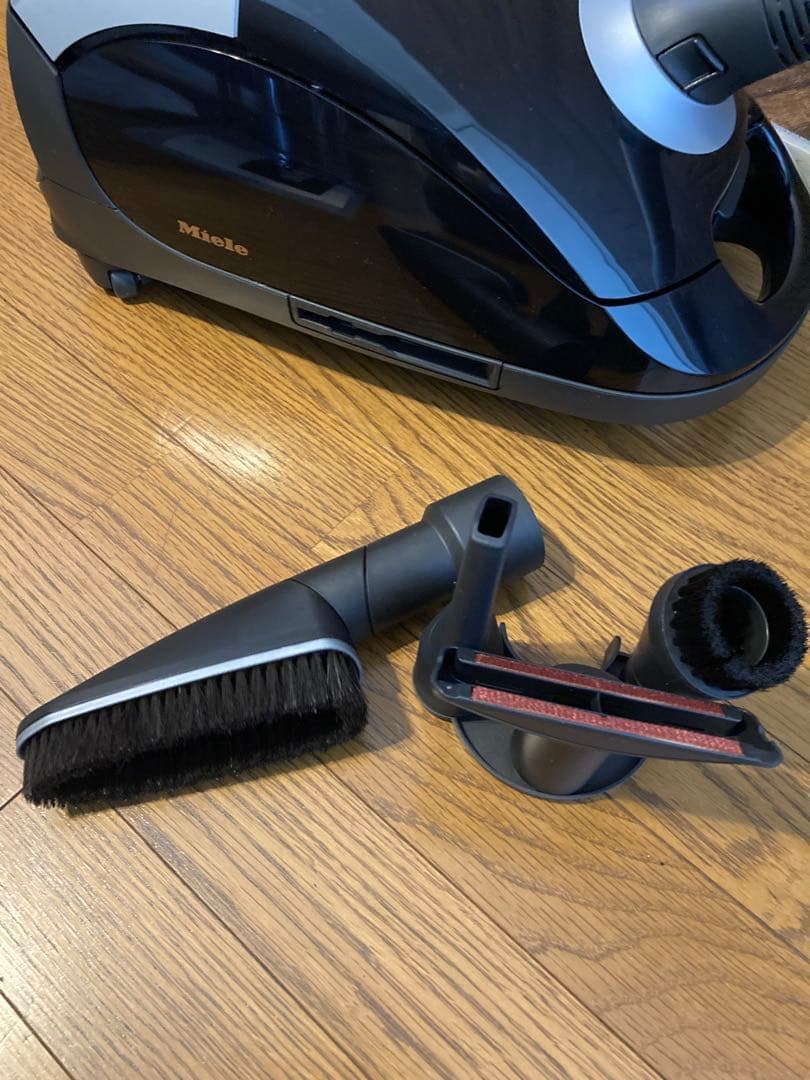 Miele 掃除機　ブラック