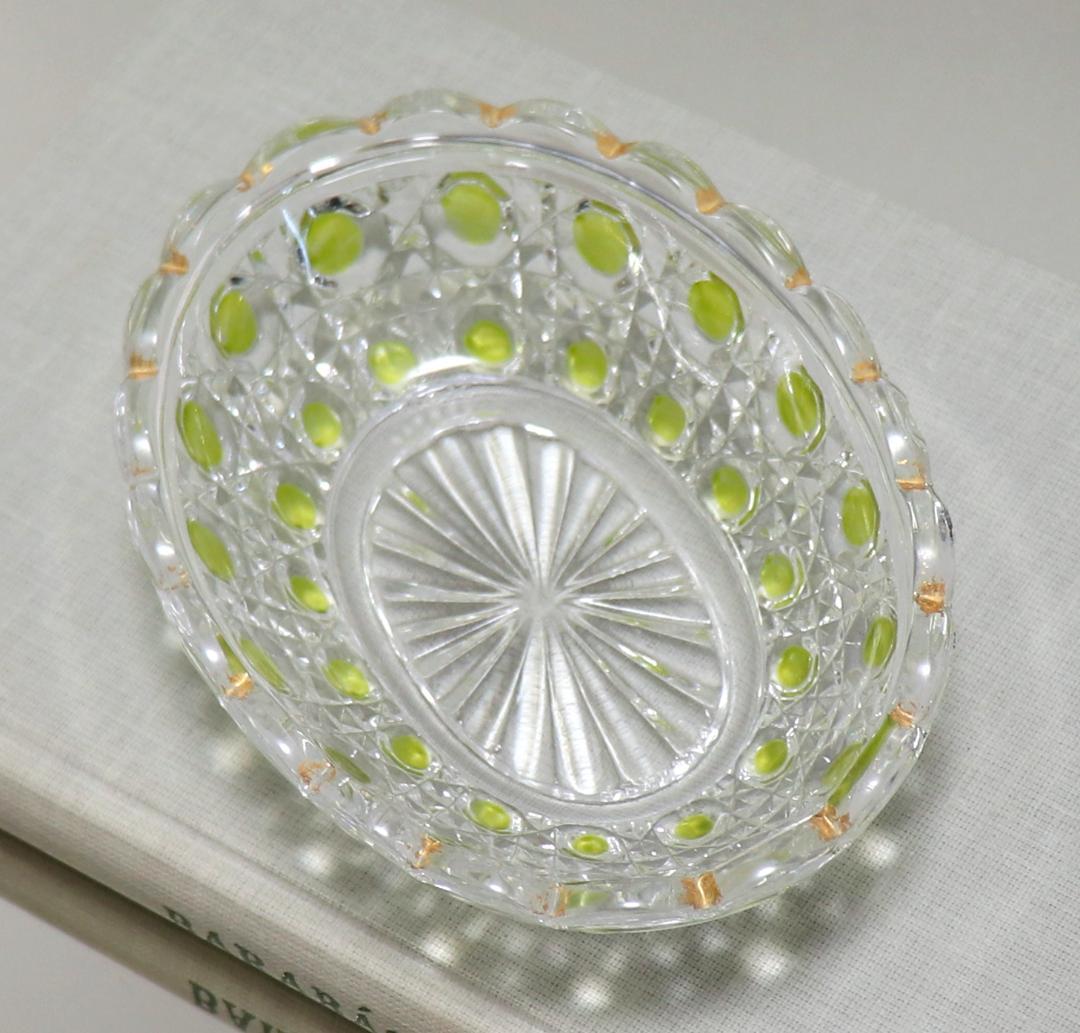 オールド・バカラ 上級作品 黄緑色被せ エナメル彩 金彩 切子 小皿 ディアマン