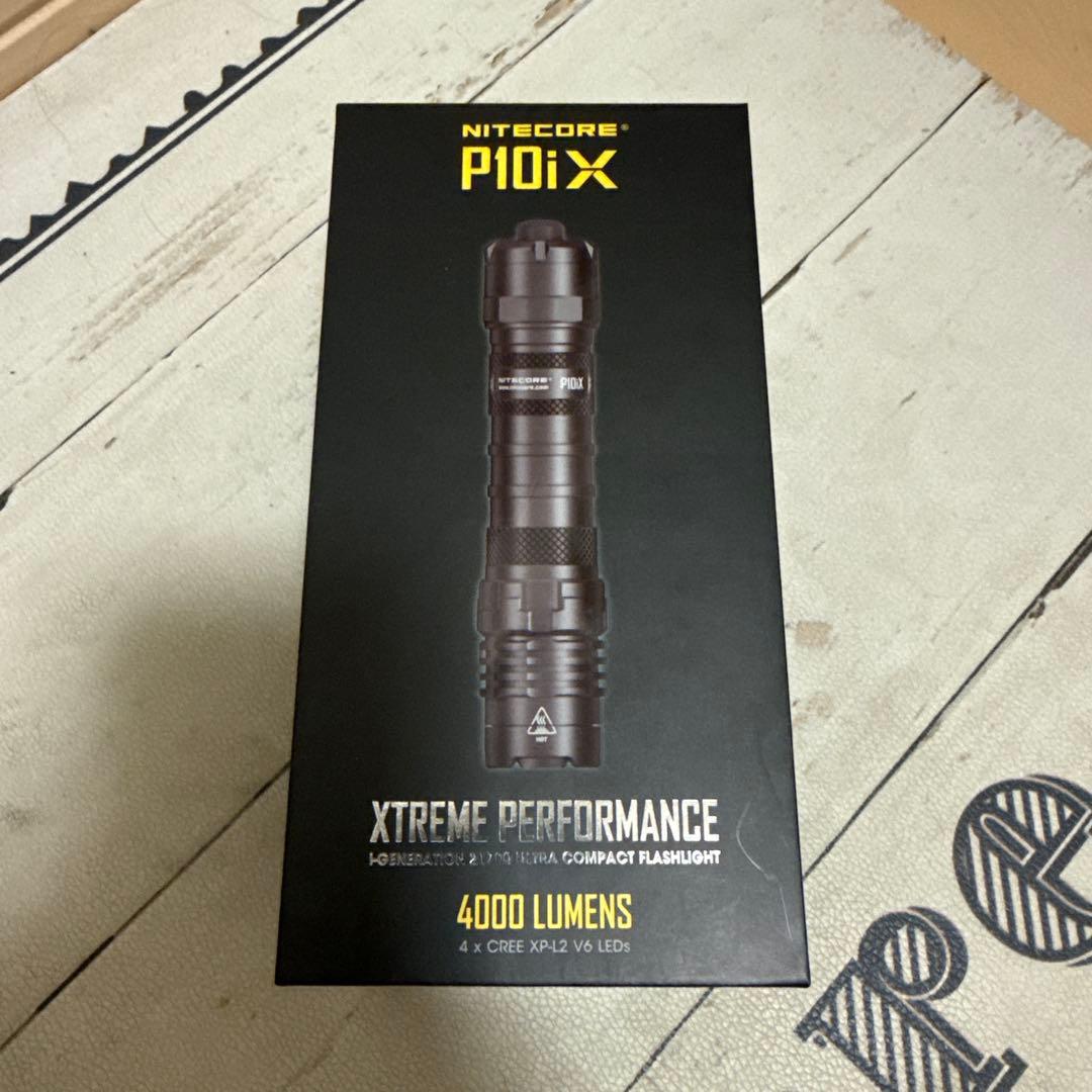 Nitecore P10iX 4000ルーメン 懐中電灯　ナイトコア