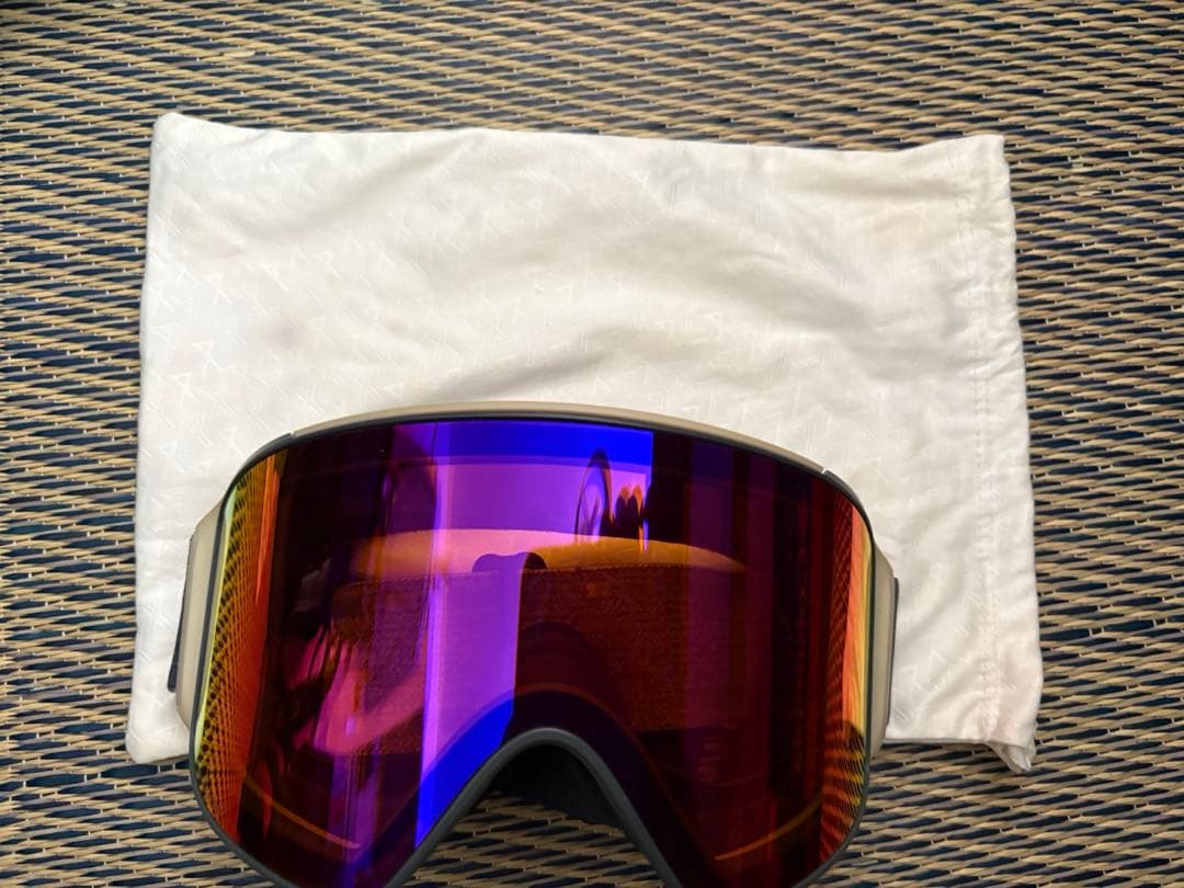 anon m4 スノーボード ゴーグル　マグネット