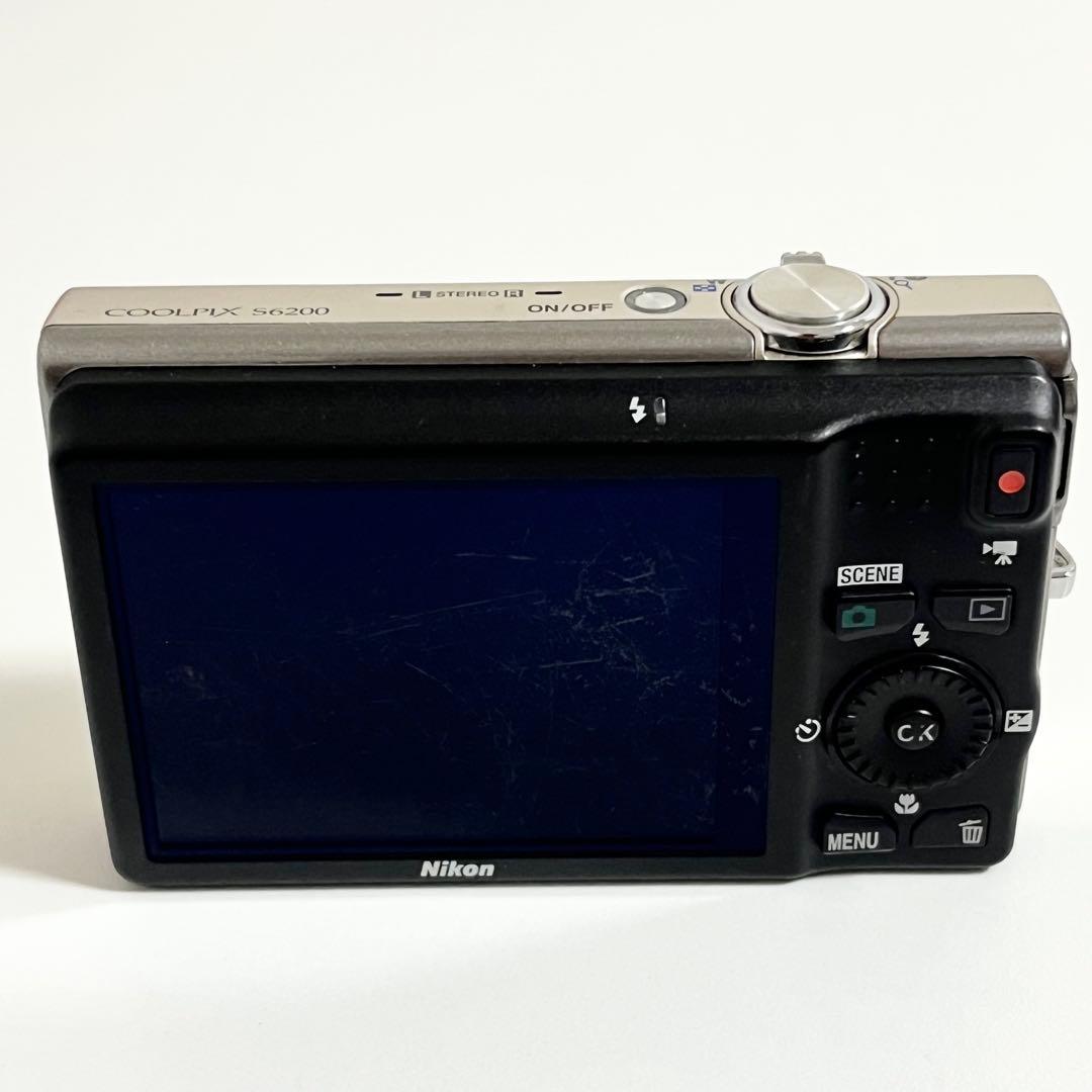 デジタルカメラ Nikon coolpix S6200