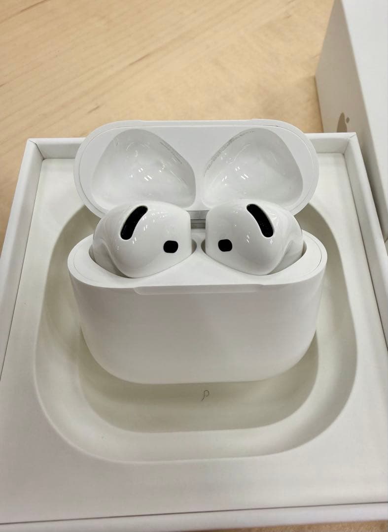 AirPods 4（アクティブノイズキャンセリング有）MXP93J/A