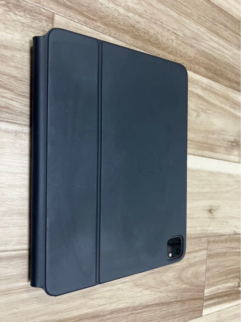 iPadPro11インチ256GB第二世代 純正Magickeyboardセット