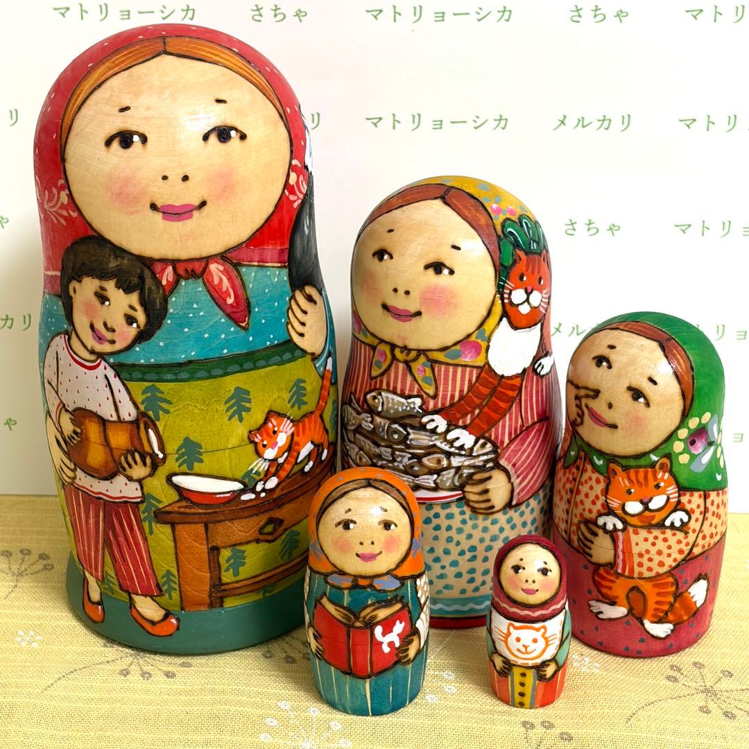 ロシア　マトリョーシカ　猫　タチアナ・ドゥビニッチ