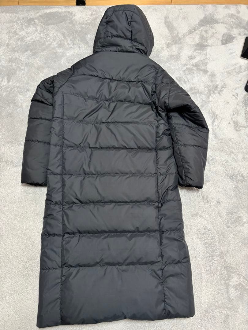 ブラックロングベンチコート フード付き