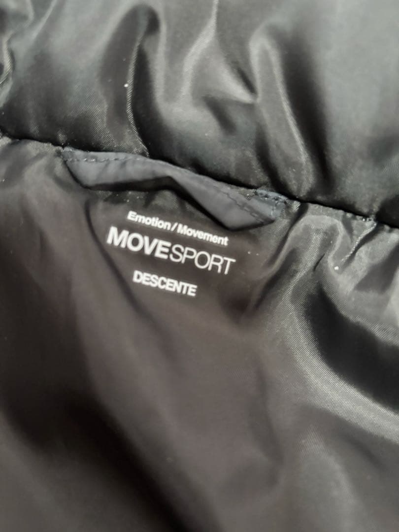 ブラックロングベンチコート フード付き