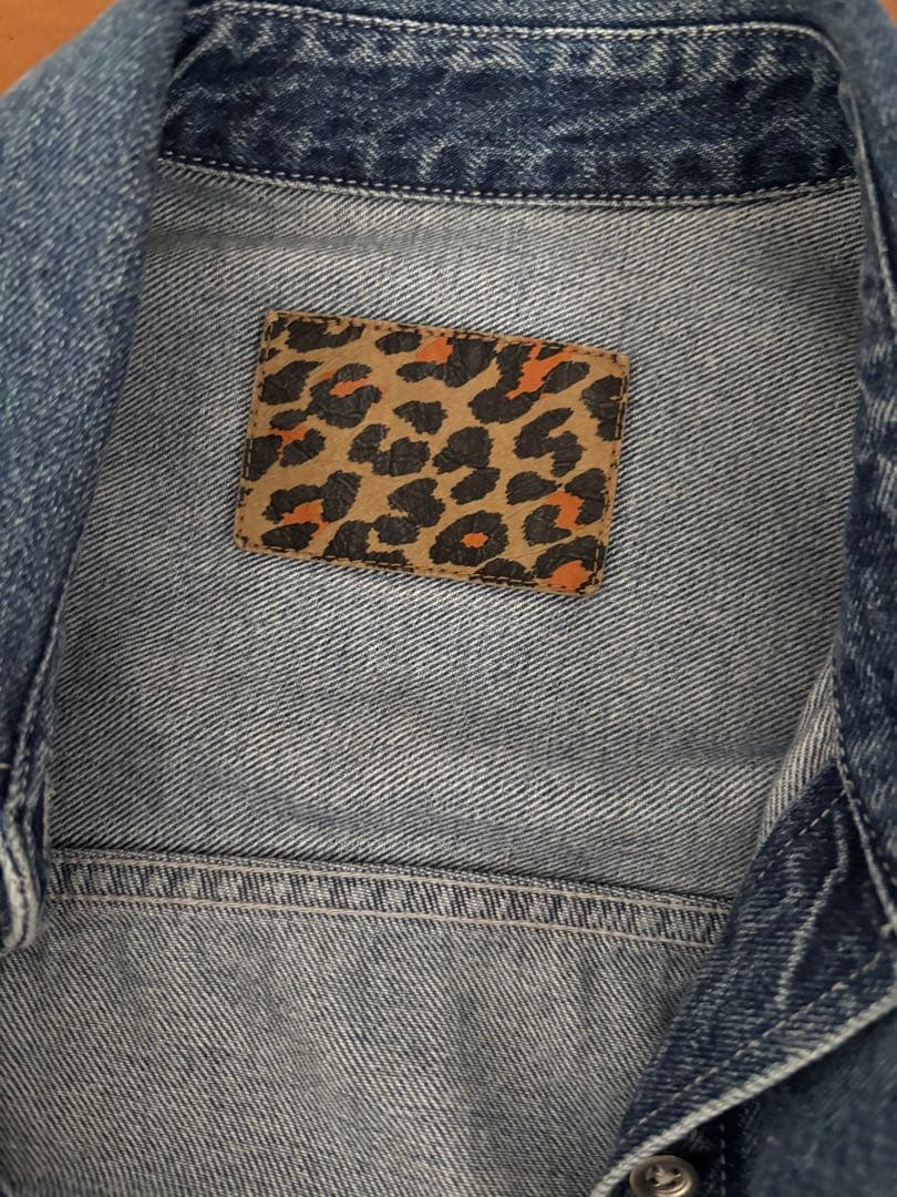 ウィムガゼット【インフルエンサーコラボ】刺繍デニムシャツ