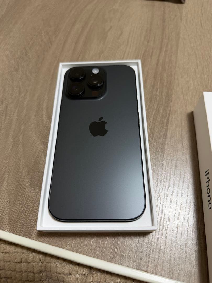 スマートフォン本体 iPhone 16pro256g