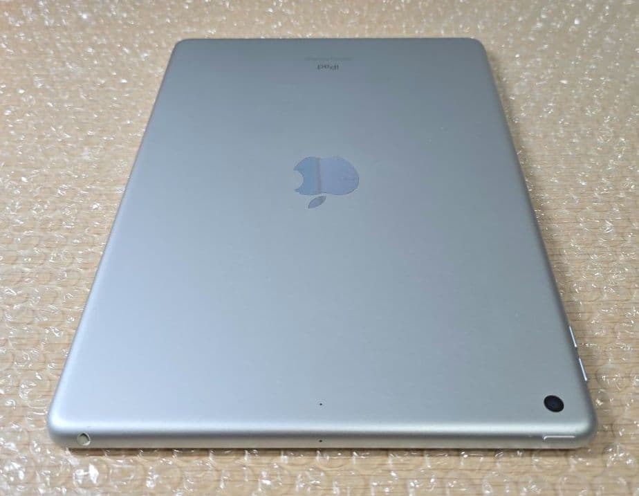 と*ん様 比較的美品■iPad 8◼️電池良品◼️純正アダプター充電ケーブル付属
