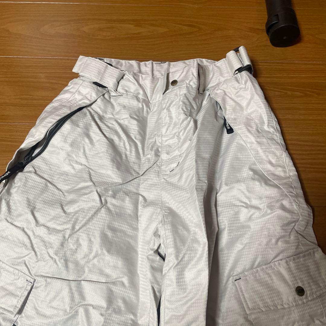 Rush air オンヨネ　スノーボードウェア M