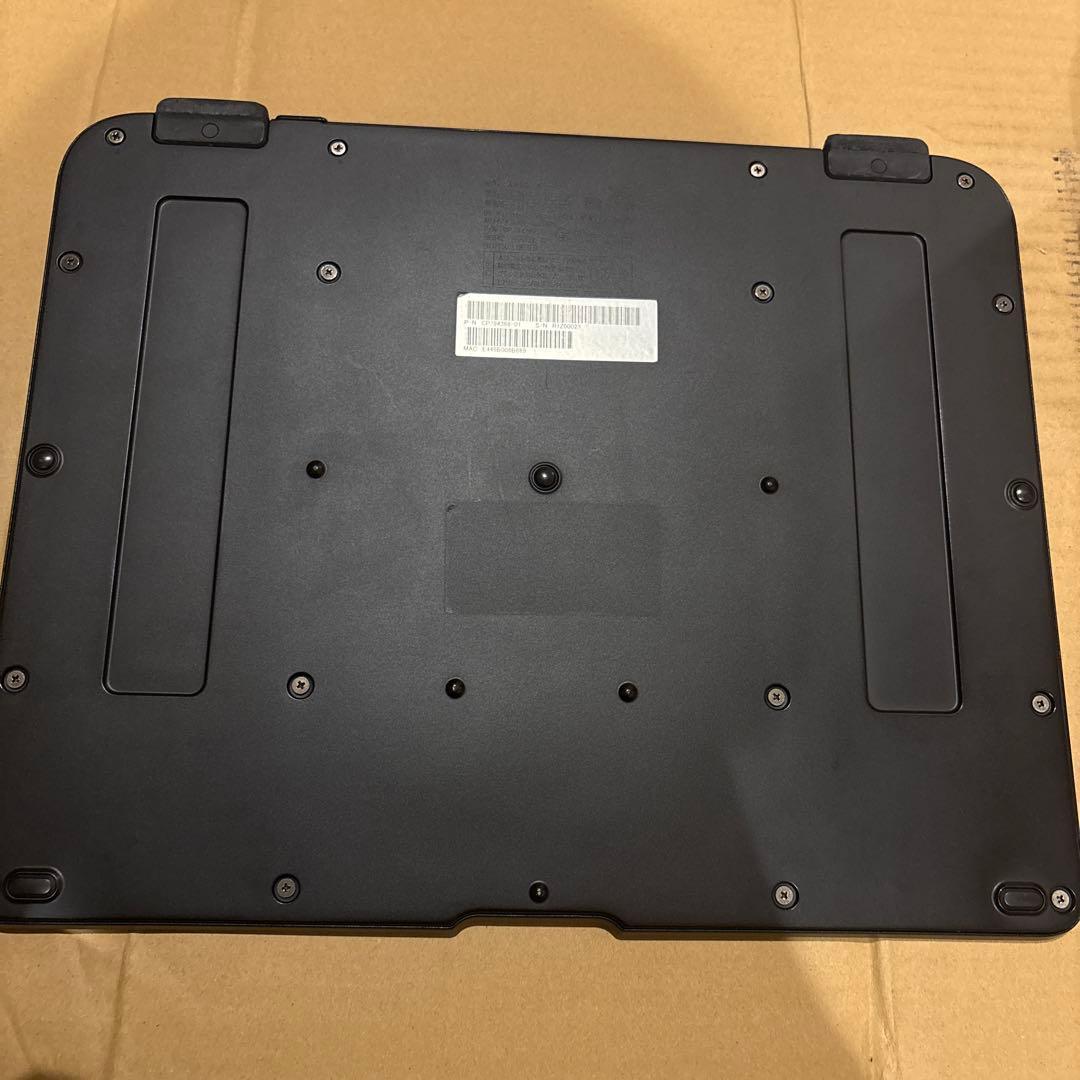 富士通　Arrows Tab Q7311/FB タブレットPC SSD256GB