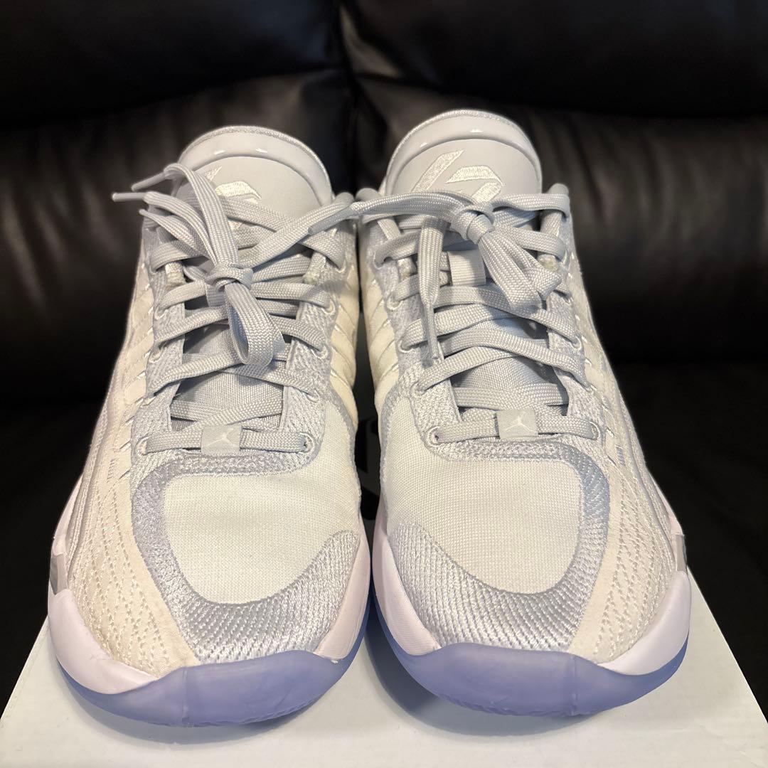 Jordan Luka4ホワイト/グレー