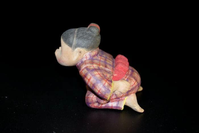 紙塑人形創始者　鶴巻 三郎　作『にらめっこ』日本人形　共箱　真作保証