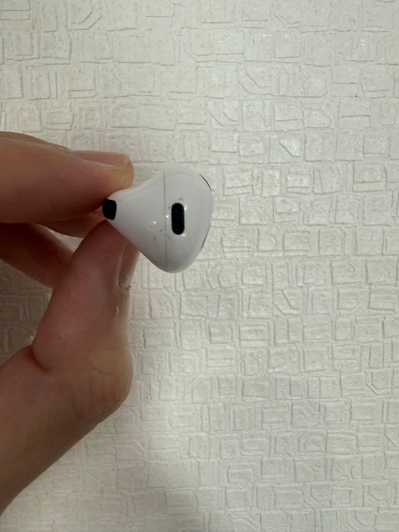 AirPods本体 lightningポート