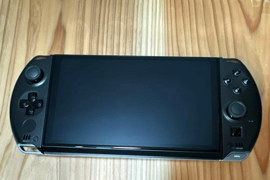 ミニPC GPD WIN4 (2024) Ryzen7 8840U 32GB/2TB