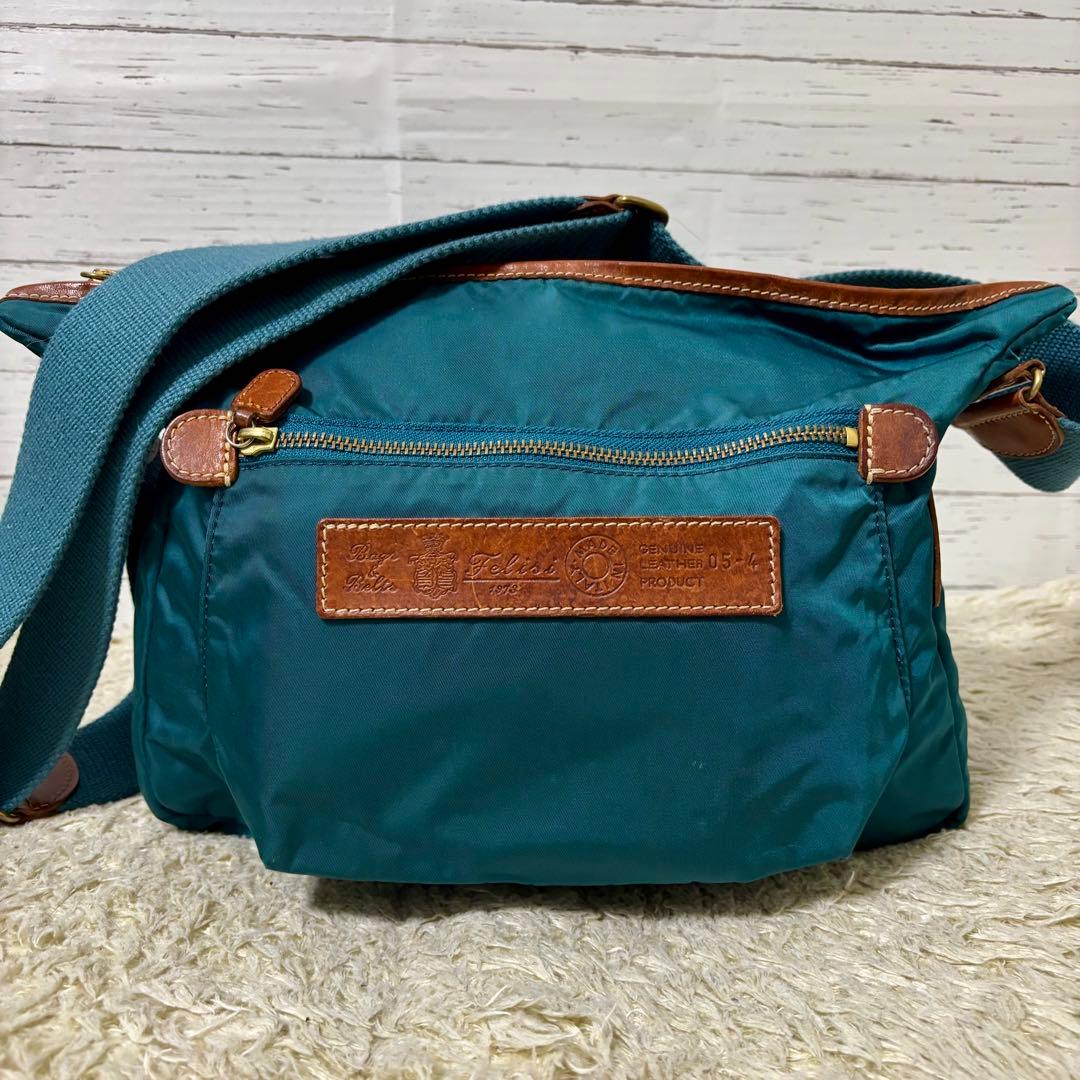 最終値下フェリージ ショルダーバッグ 斜め掛け　ナイロン レザー 05/4希少色