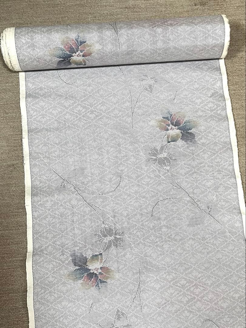 大島紬　都喜ヱ門　薄紫色 花柄 絹 着物反物 約12m 白大島