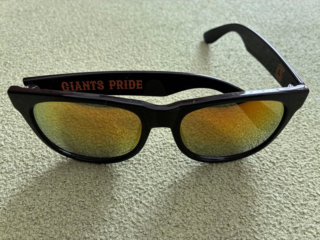 巨人 ナノユニバース サングラス