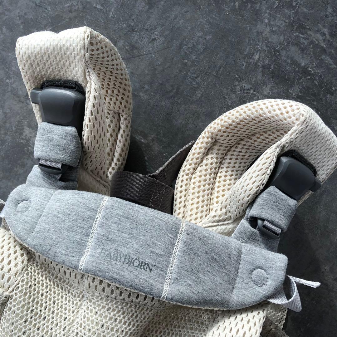 美品　人気　最上級モデル　ベビービョルン　抱っこ紐　ハーモニー　クリーム　箱付き