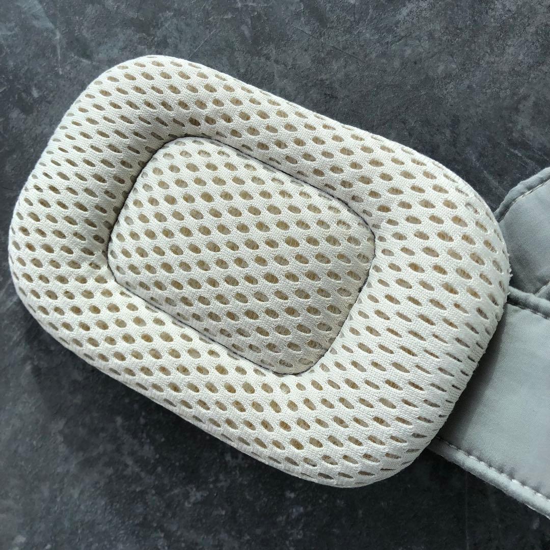 美品　人気　最上級モデル　ベビービョルン　抱っこ紐　ハーモニー　クリーム　箱付き