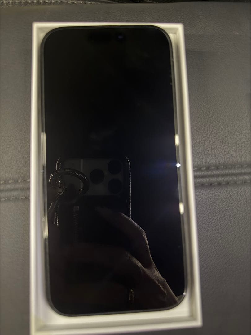 美品iPhone 16Pro スペースブラック