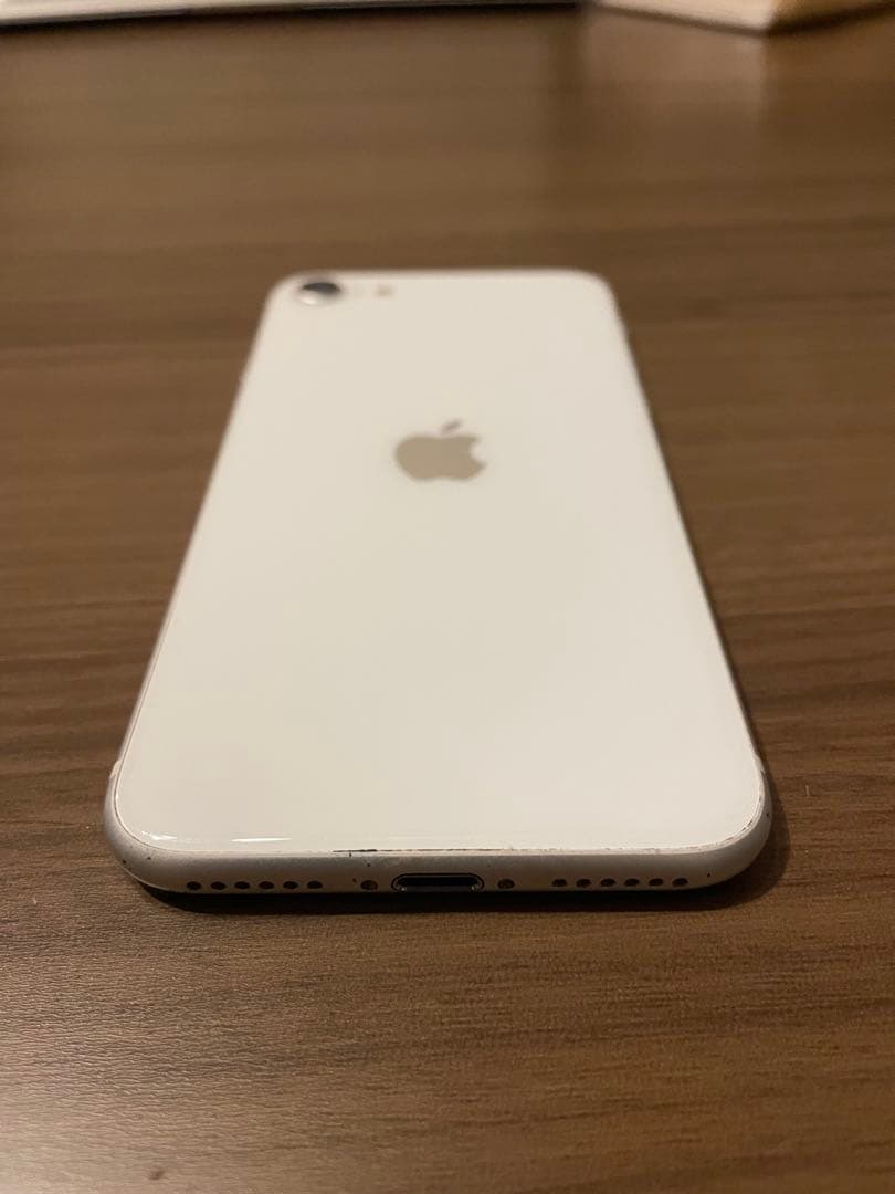 Apple iPhone SE 3世代　64GB ホワイト