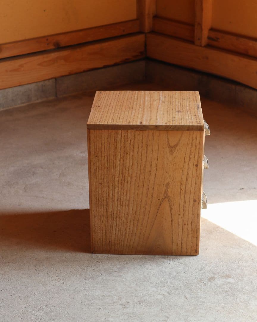 お値下げ中　コンパクトな桐の小引き出し　古道具 古家具 ドロワー アンティーク