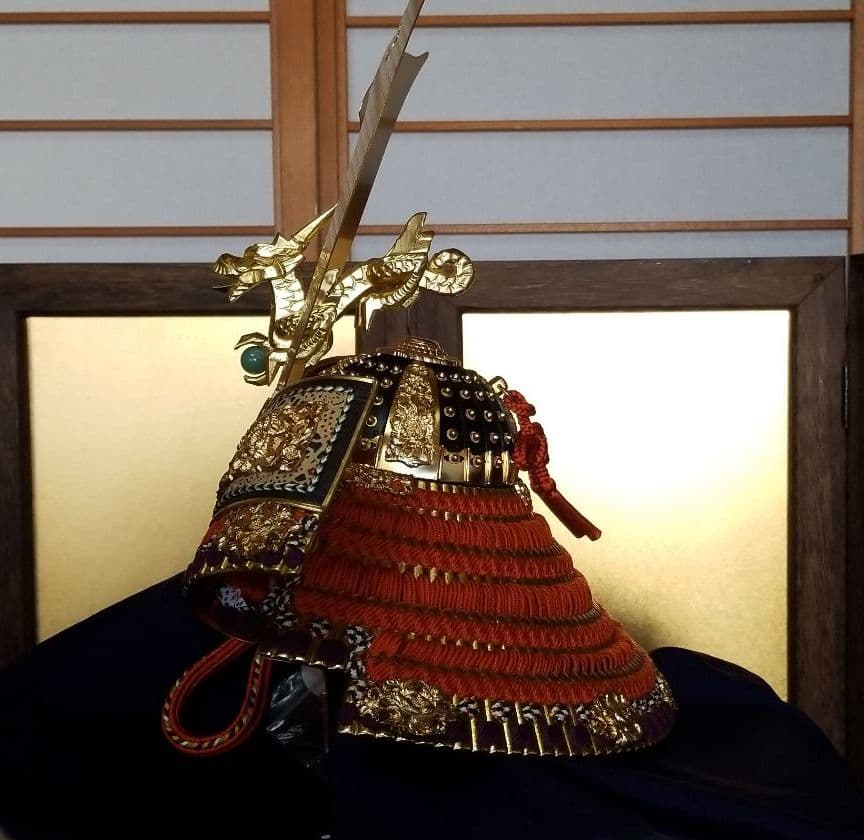 五月人形　平安武久作　18号兜飾り