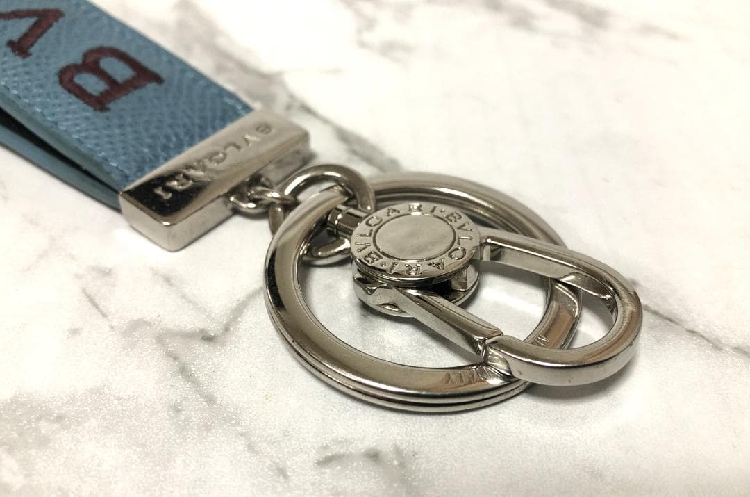 【美品】ブルガリキーリング　ブルガリマン　レザー　ライトブルー系