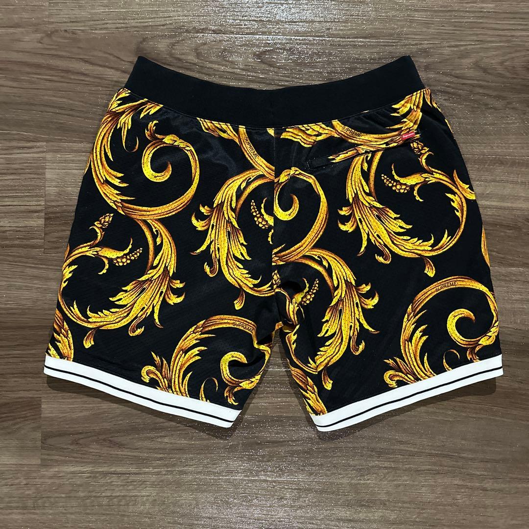 NIKE × Supreme バスケットボールショーツ