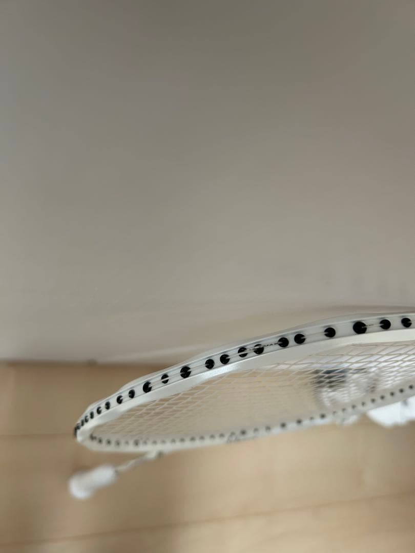 【美品】インフェルノライト　バドミントンラケット