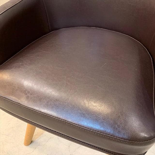 ウニコのピーヴォチェア