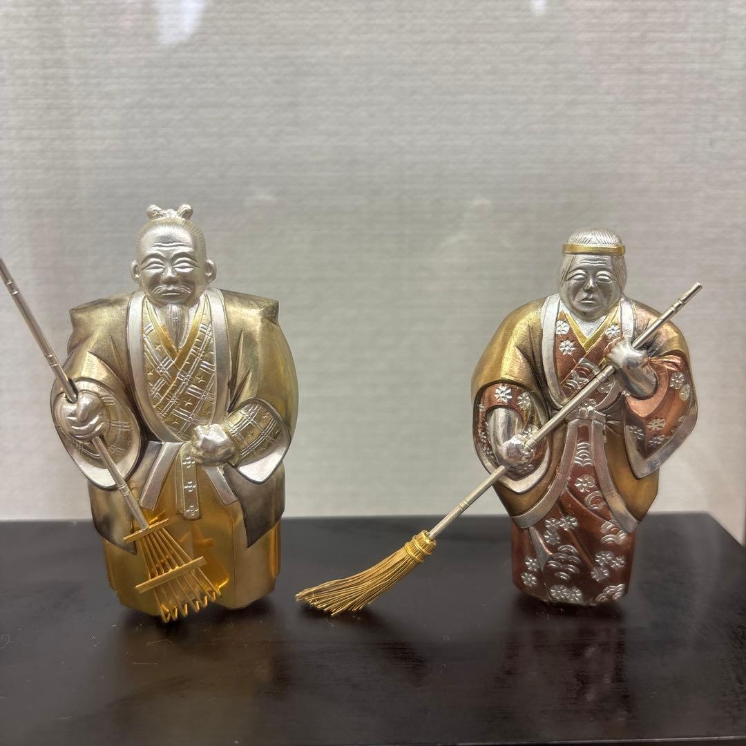 武比古作　彩色彫金高砂人形 銀仕上 金属製 高砂 ガラスケース 置物 オブジェ