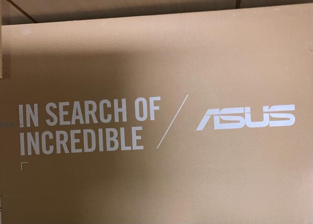 ASUS 27型4Kモニター Type-C給電 USB4端子付で周辺機器直結可能