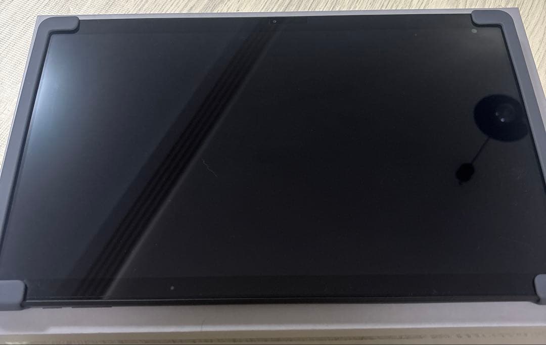 アイリスオーヤマ　Luca タブレット　15.6inch