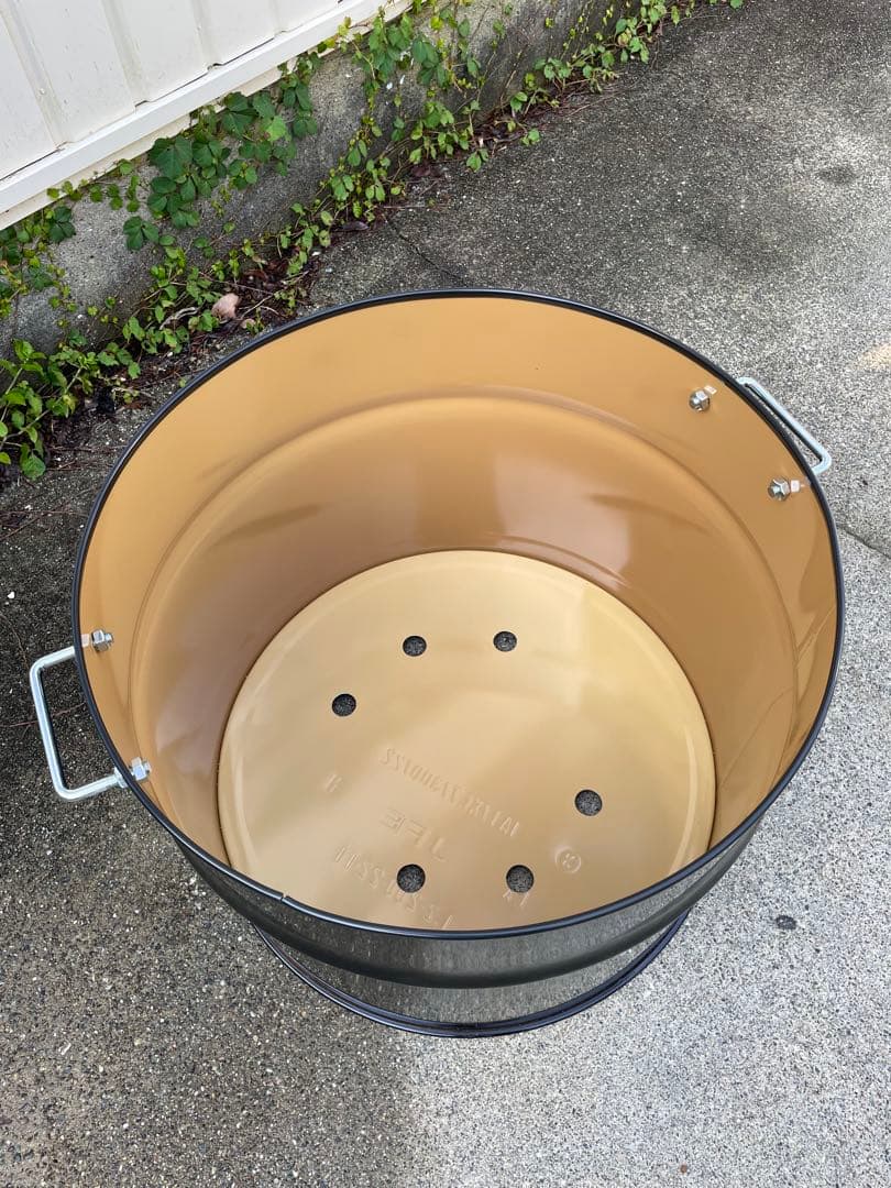 ドラム缶 プランター 半切り 下半分 持ち手と穴あり