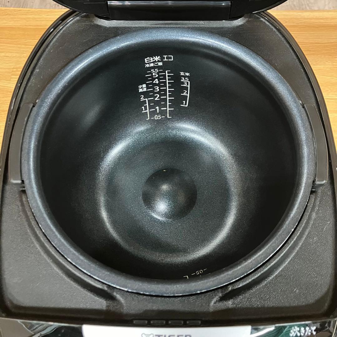 一都三県限定　配送設置無料　炊飯器　TIGER タイガー　2023年製　5.5合