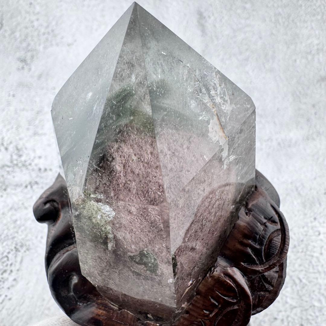 G-5ガーデンクォーツ原石　ポイント　天然石　クリスタル　木の台座付き