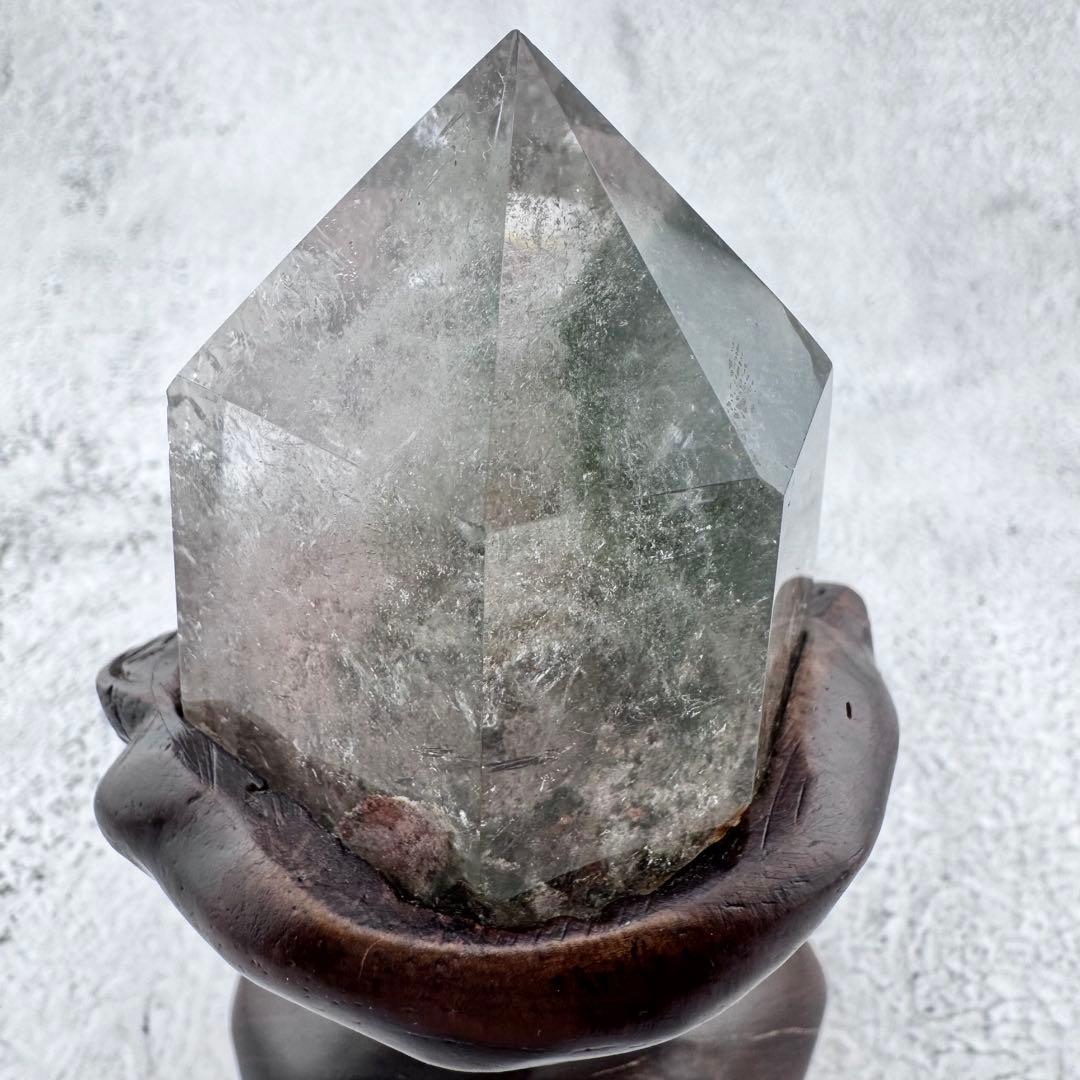 G-5ガーデンクォーツ原石　ポイント　天然石　クリスタル　木の台座付き