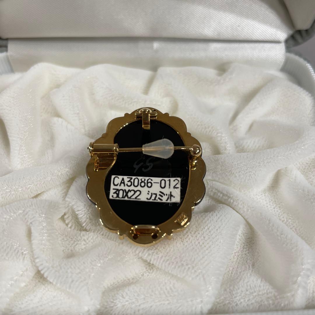 未使用Ｋ１８刻印　鑑定書付【 ゲルハルド・シュミット】カメオ ブローチ　オニキス