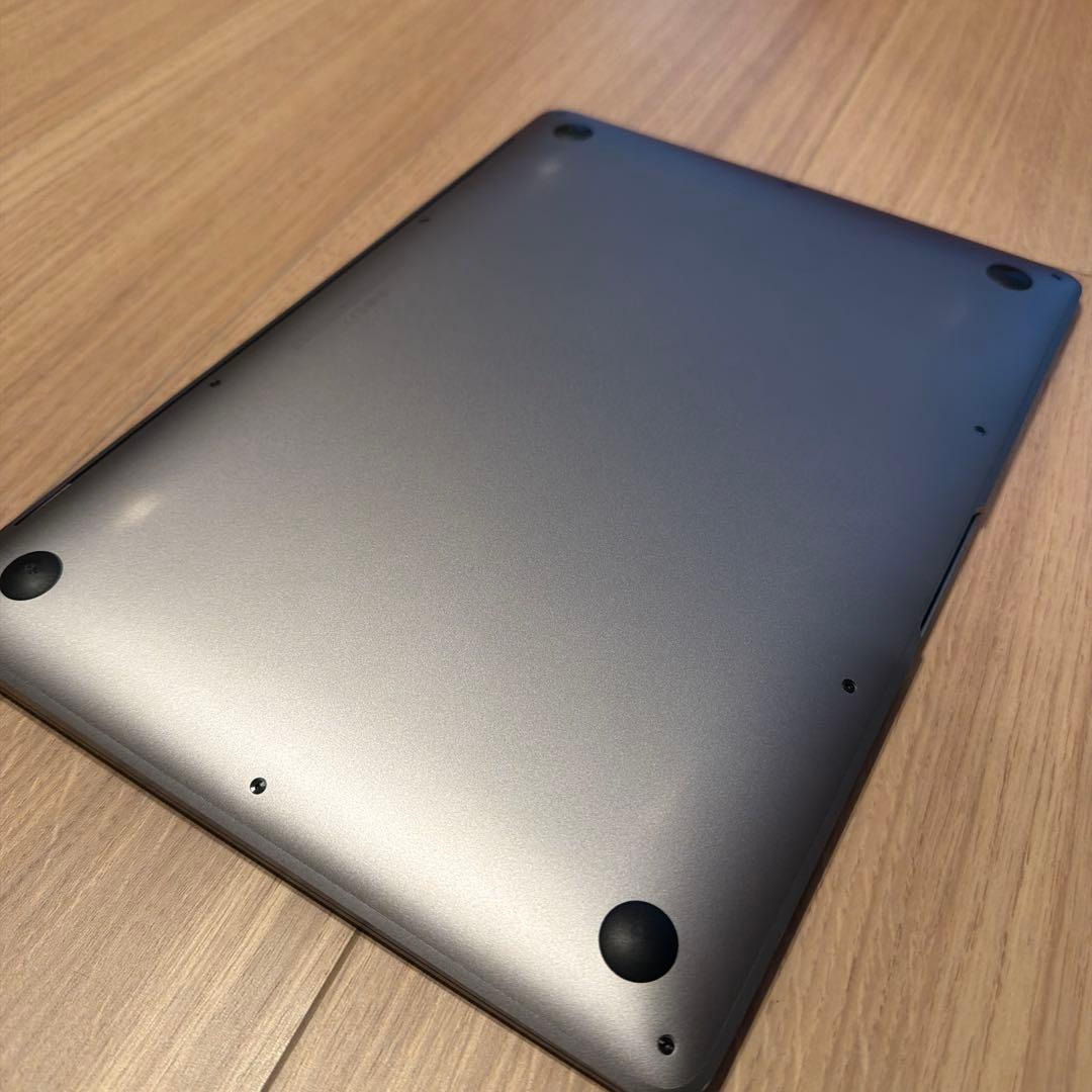 Apple MacBook Air (M1, 2020) 13インチモデル