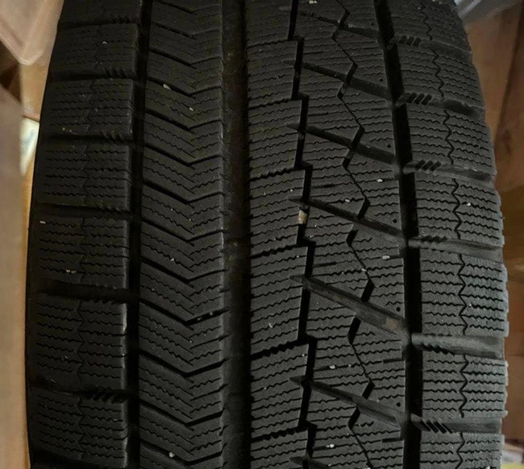 スタッドレスタイヤ　205/55R16 ブリヂストン　VRX、VRX2