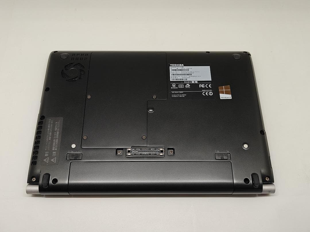 【東芝】爆速 Corei7/新品SSD256GB ノートパソコン 8GB D7