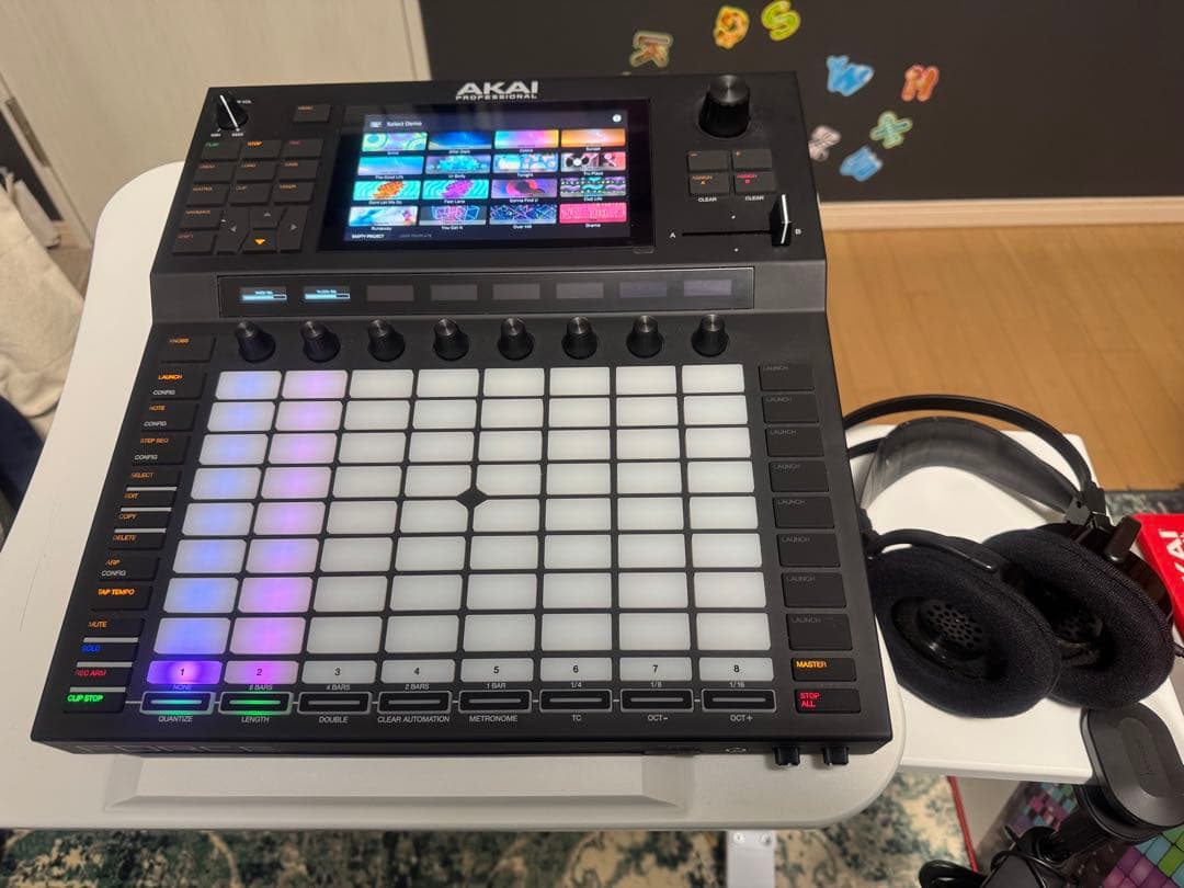 新品同様！★AKAI Professional FORCE DJパフォーマンス